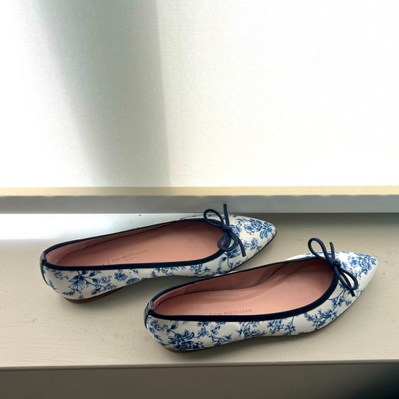 Gal Meets Glam X Margaux - The Pointe Ballet Flats in Blue Toile SOLD OUT STYLE - Picture 7 of 11